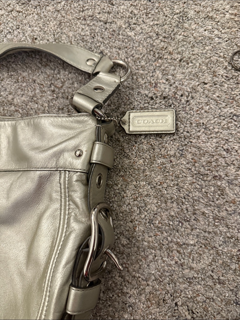 Coach Zoe hobo bag in metallic silver leather - Picture 3 of 8
